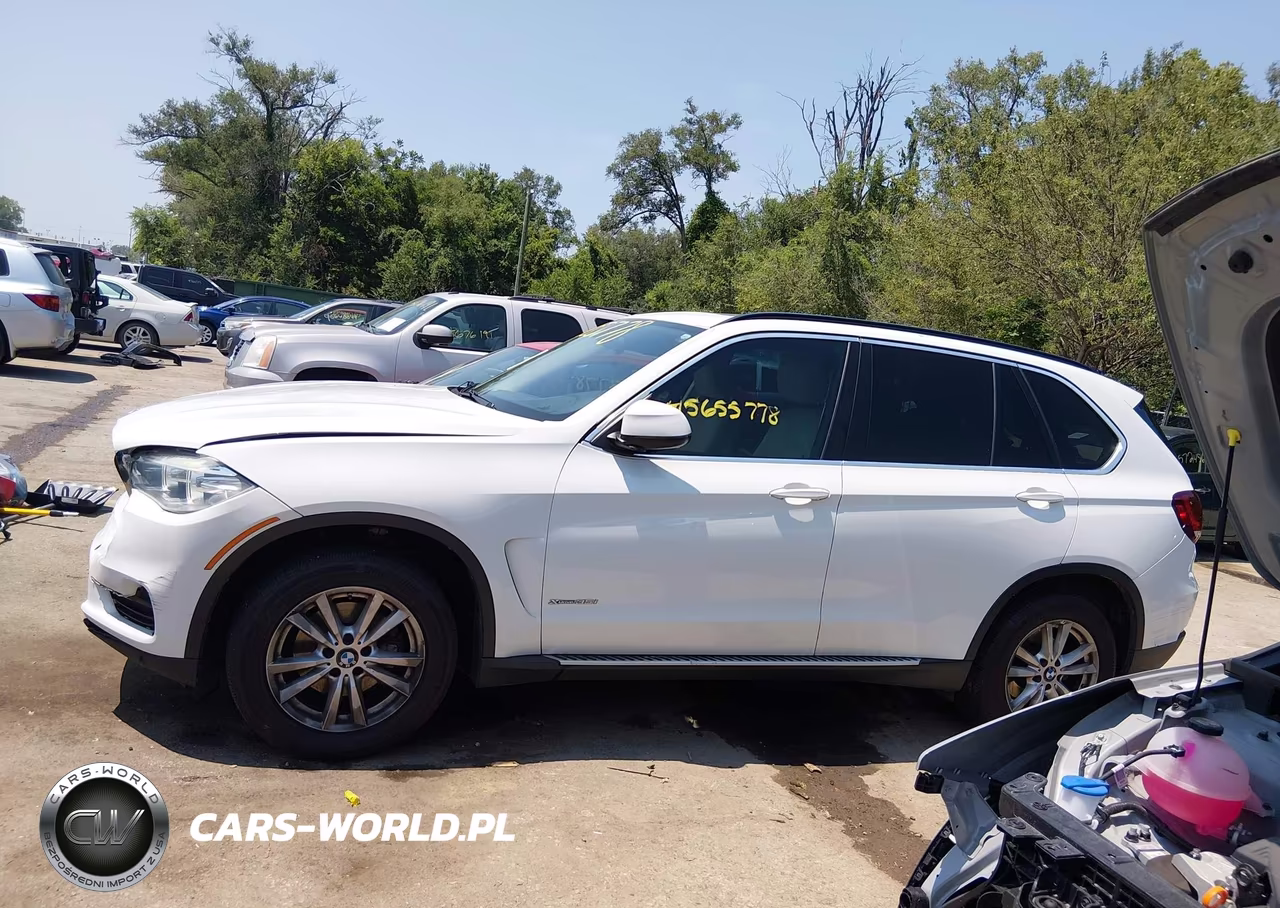 2015 BMW X5 xDrive35I VIN:5UXKR0C5XF0P06275 - 14