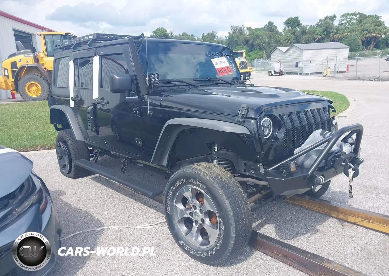 2016 Jeep Wrangler Unlimited Sahara – zdjęcie 1 z 17