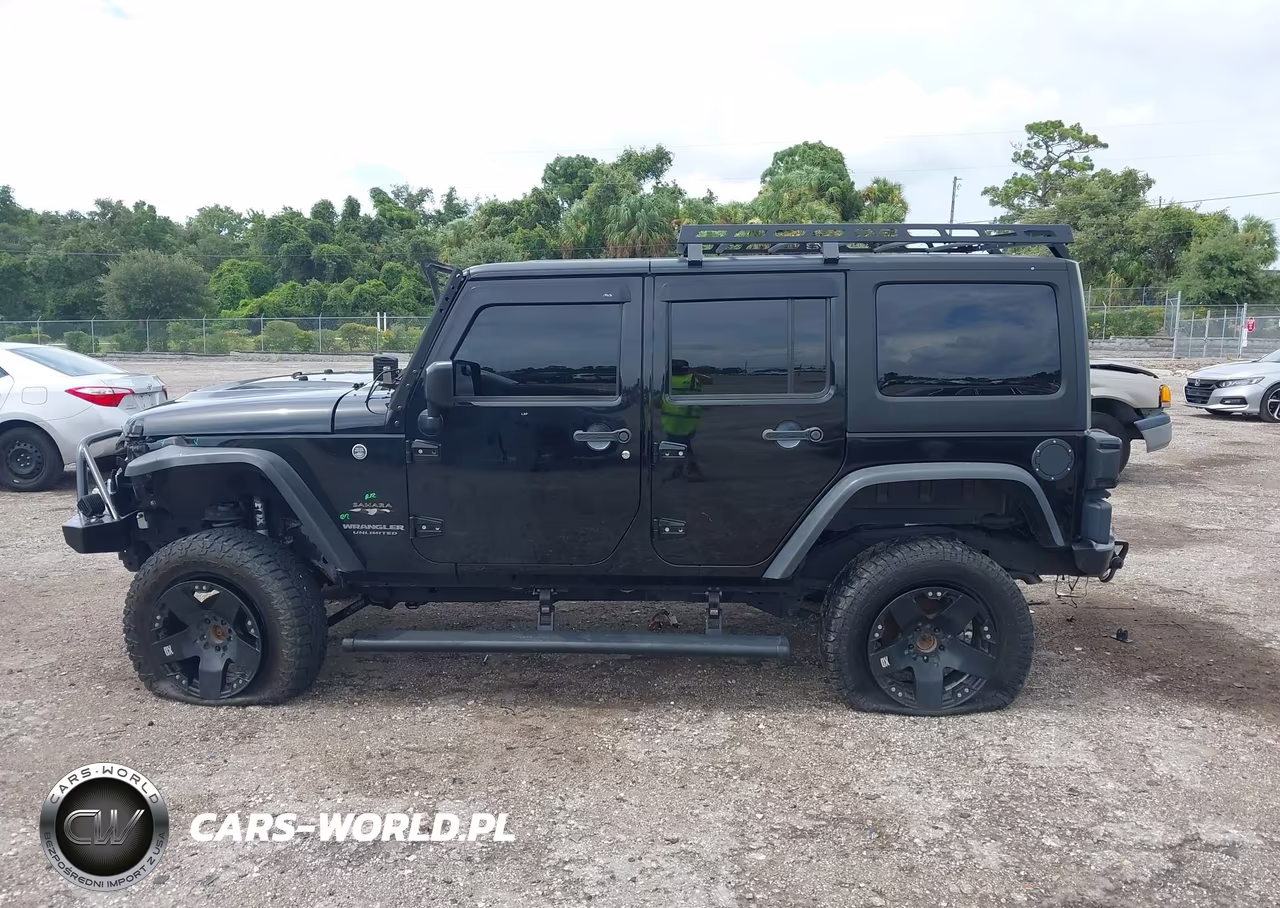 2016 Jeep Wrangler Unlimited Sahara VIN:1C4HJWEG4GL239892 - 15
