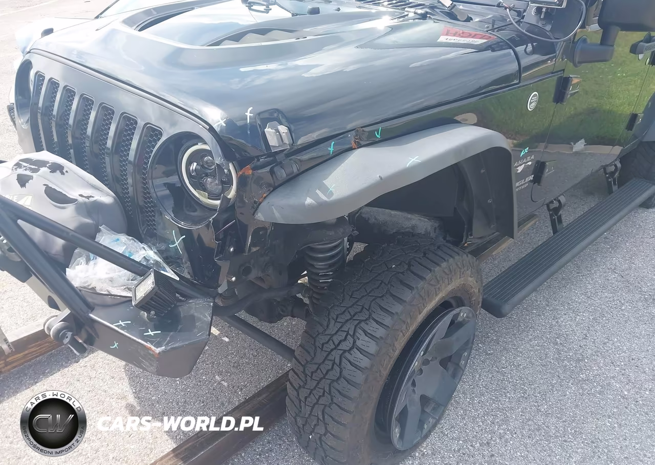 2016 Jeep Wrangler Unlimited Sahara VIN:1C4HJWEG4GL239892 - 6