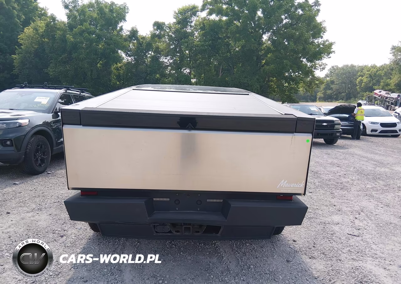 2024 Tesla Cybertruck All-Wheel Drive VIN:7G2CEHED2RA016671 - 16