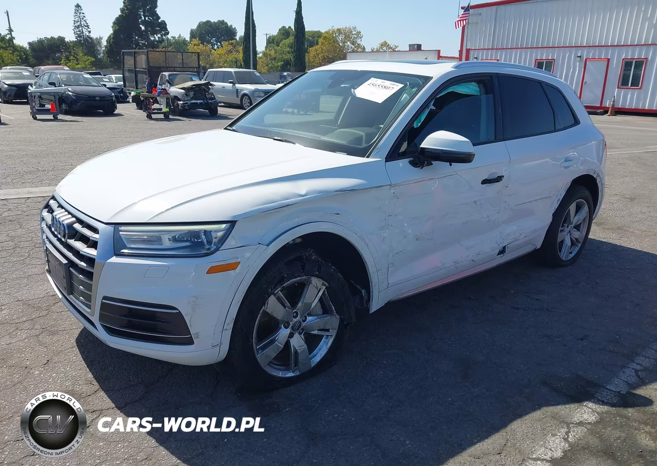 2018 Audi Q5 2.0T Premium-2.0T Tech Premium VIN:WA1ANAFY6J2010086 - 2