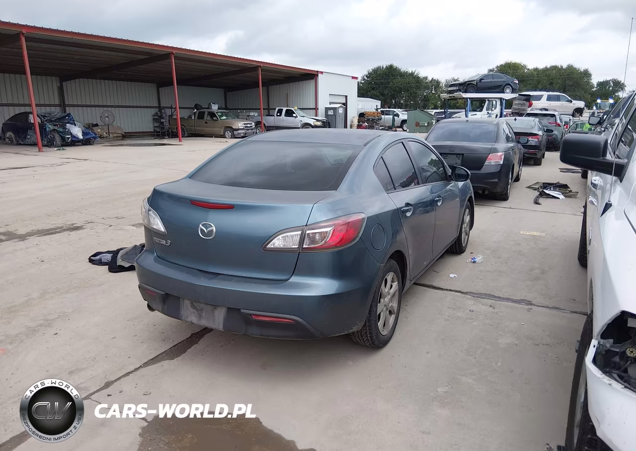 2011 Mazda Mazda3 I Touring VIN:JM1BL1VF8B1485679 - 4