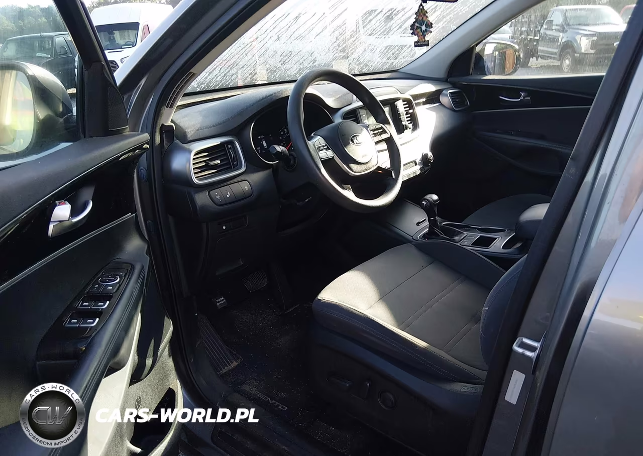 2019 Kia Sorento 3.3L Lx VIN:5XYPG4A51KG482258 - 5