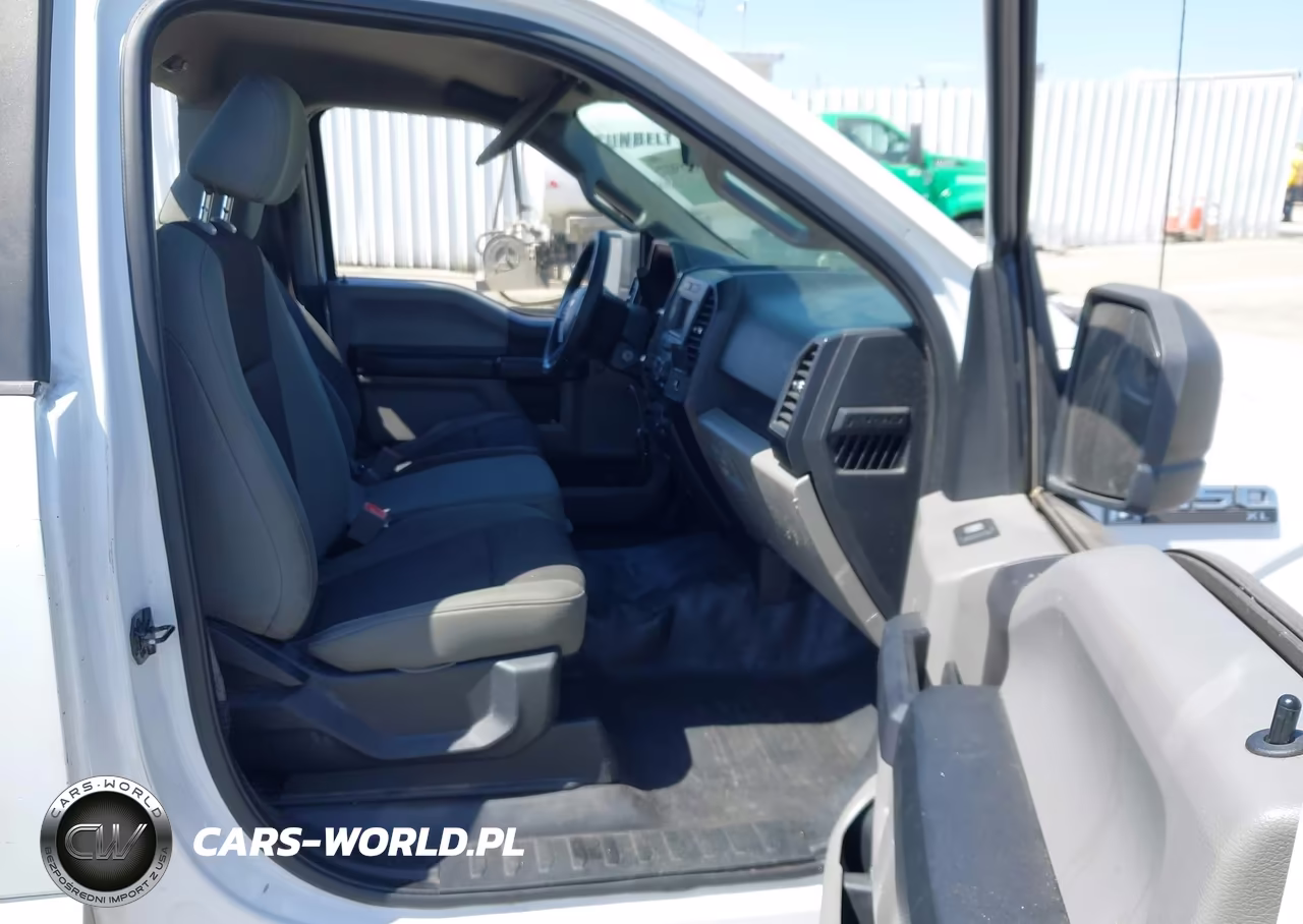 2019 Ford F-150 Xl VIN:1FTMF1CB4KKC21546 - 5