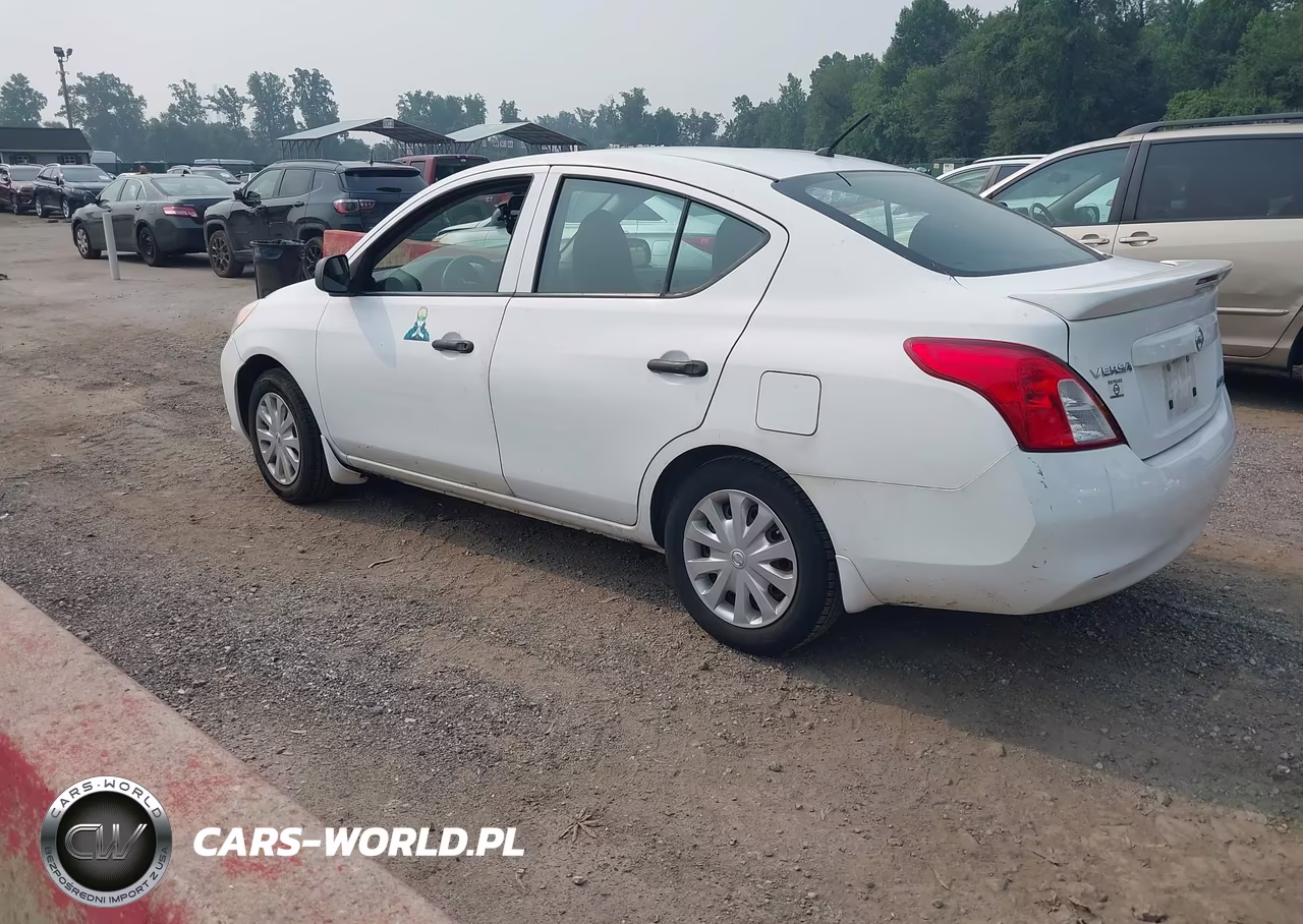 2014 Nissan Versa 1.6 S+ VIN:3N1CN7AP7EL832256 - 3