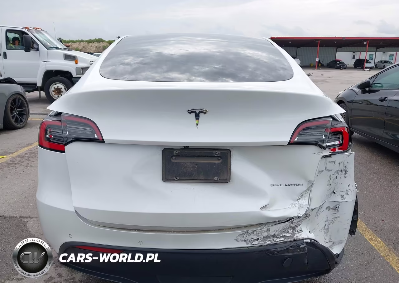 2021 Tesla Model Y Long Range Dual Motor All-Wheel Drive VIN:5YJYGAEE2MF137666 - 15