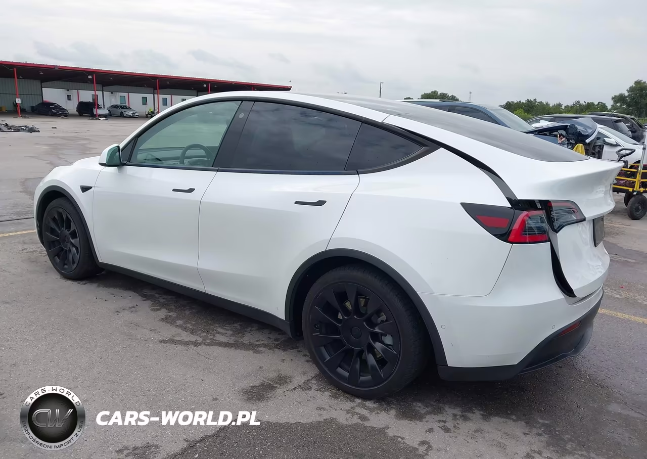 2021 Tesla Model Y Long Range Dual Motor All-Wheel Drive VIN:5YJYGAEE2MF137666 - 3