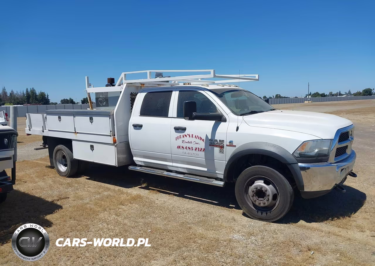 2014 Ram 5500 Chassis Tradesman-Slt-Laramie VIN:3C7WRNFL8EG286409 - 13
