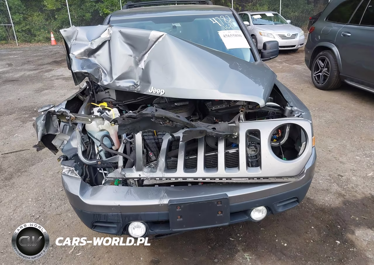 2012 Jeep Patriot Latitude VIN:1C4NJRFB5CD614782 - 6