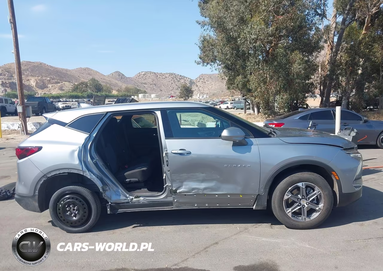 2025 Chevrolet Blazer Fwd 2Lt VIN:3GNKBCR45SS101810 - 14