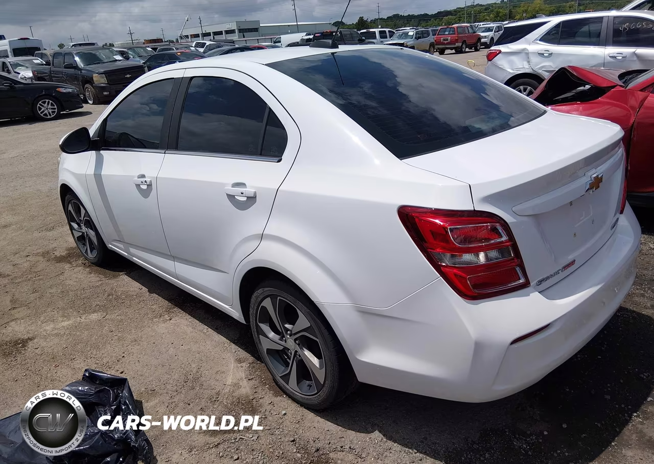 2018 Chevrolet Sonic Premier Auto VIN:1G1JF5SBXJ4134550 - 3