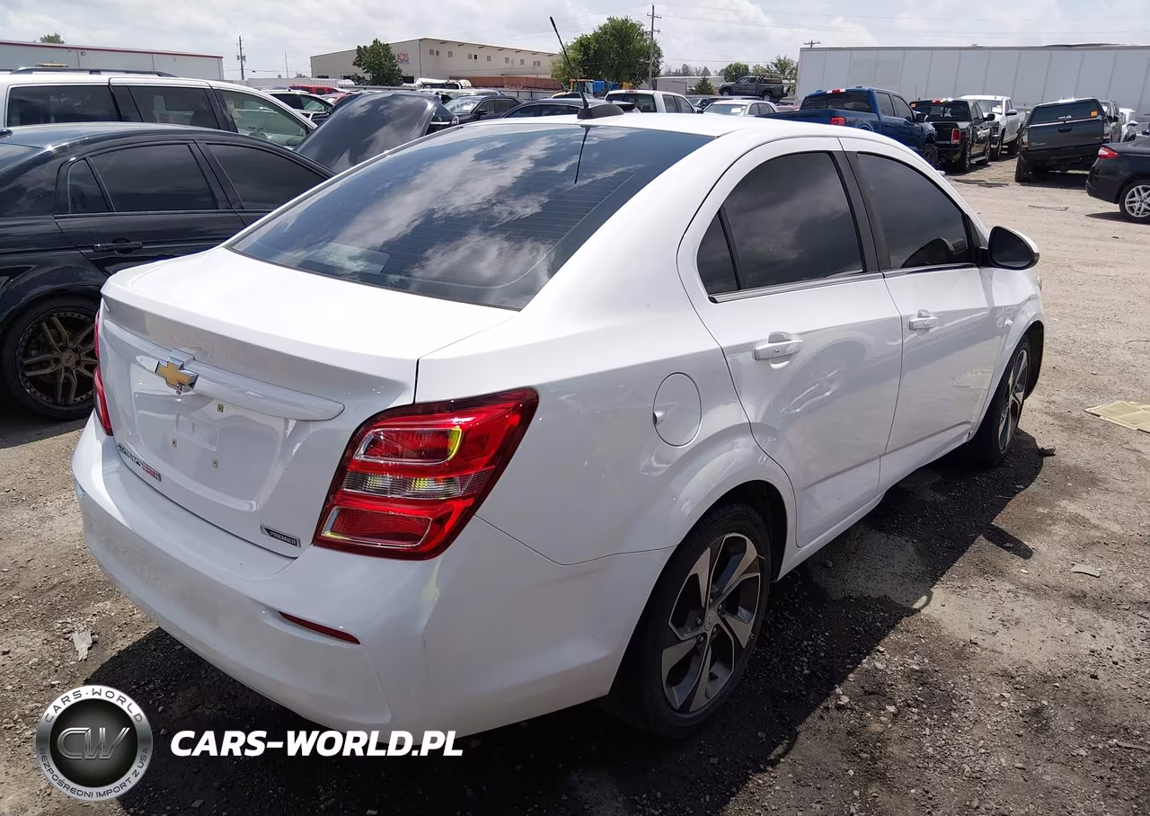 2018 Chevrolet Sonic Premier Auto VIN:1G1JF5SBXJ4134550 - 4