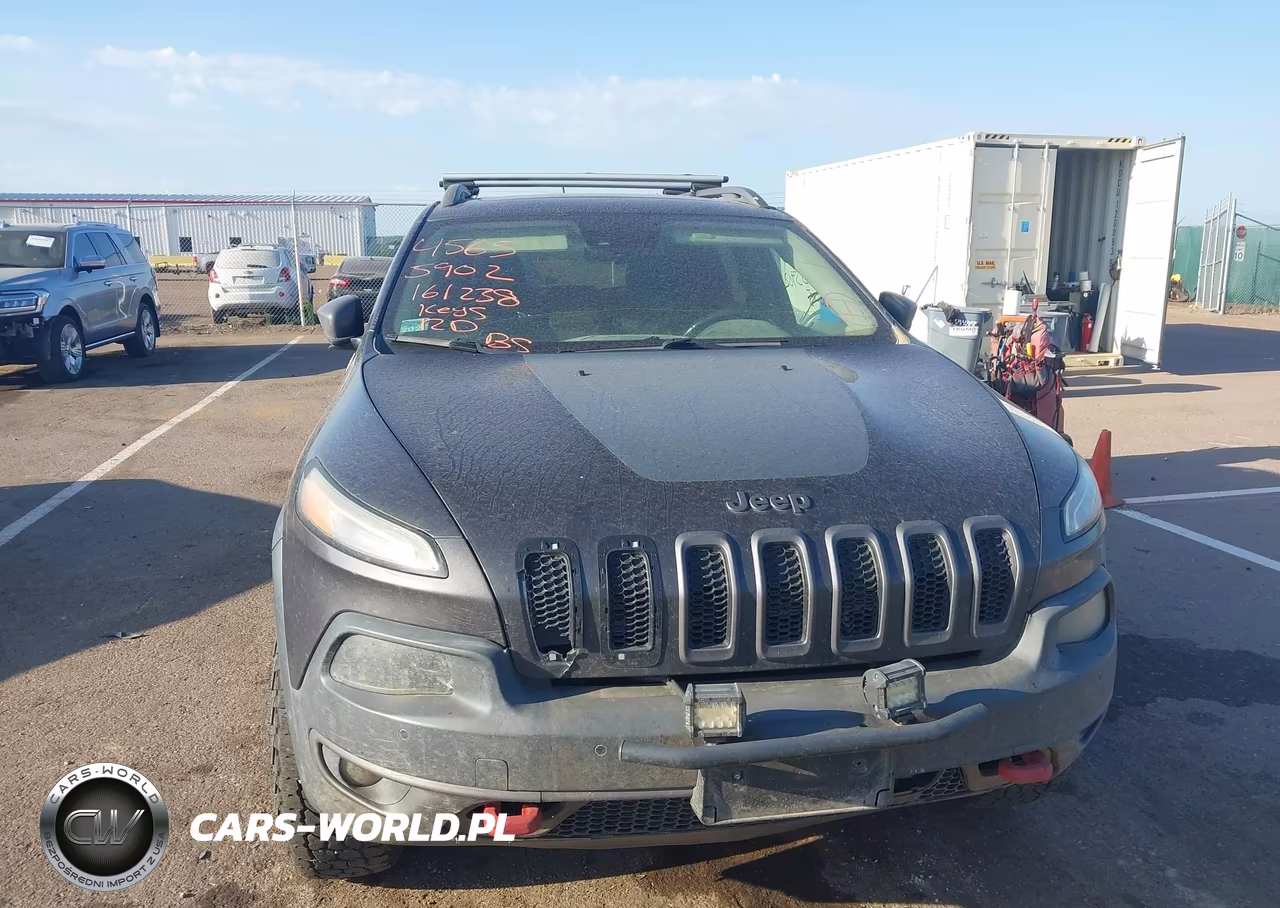 2015 Jeep Cherokee Trailhawk VIN:1C4PJMBS2FW710444 - 6