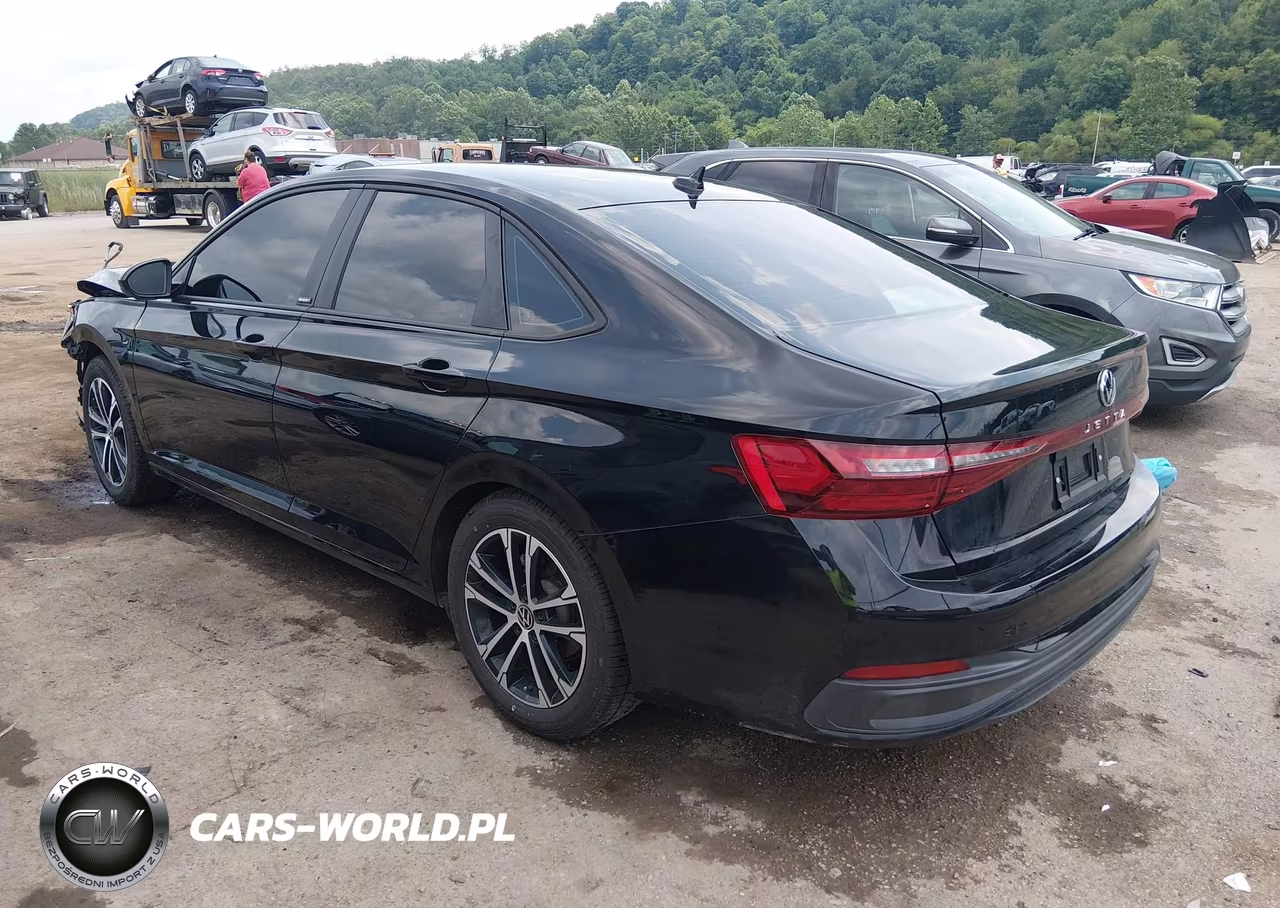 2025 Volkswagen Jetta 1.5T Sport VIN:3VWBX7BU6SM110934 - 3