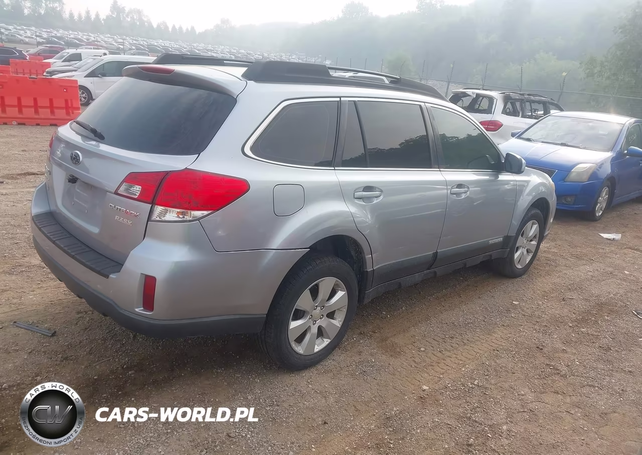 2012 Subaru Outback 2.5I VIN:4S4BRBAC2C3203909 - 4