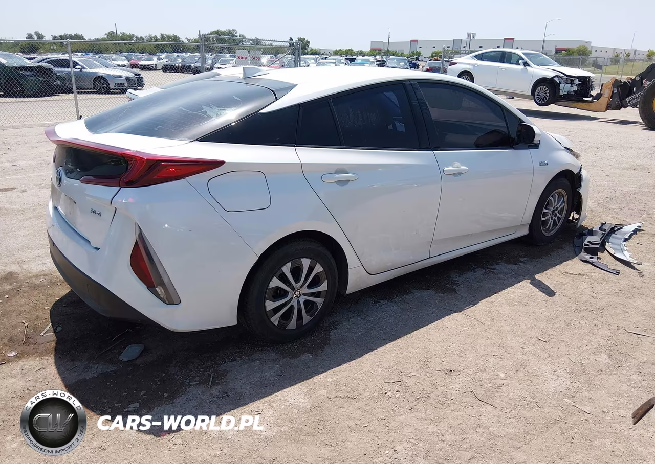 2020 Toyota Prius Prime Xle VIN:JTDKARFPXL3126206 - 4