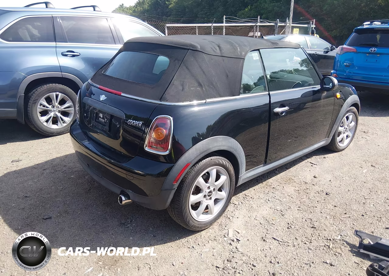 2010 Mini Cooper VIN:WMWMR3C57ATU97075 - 4