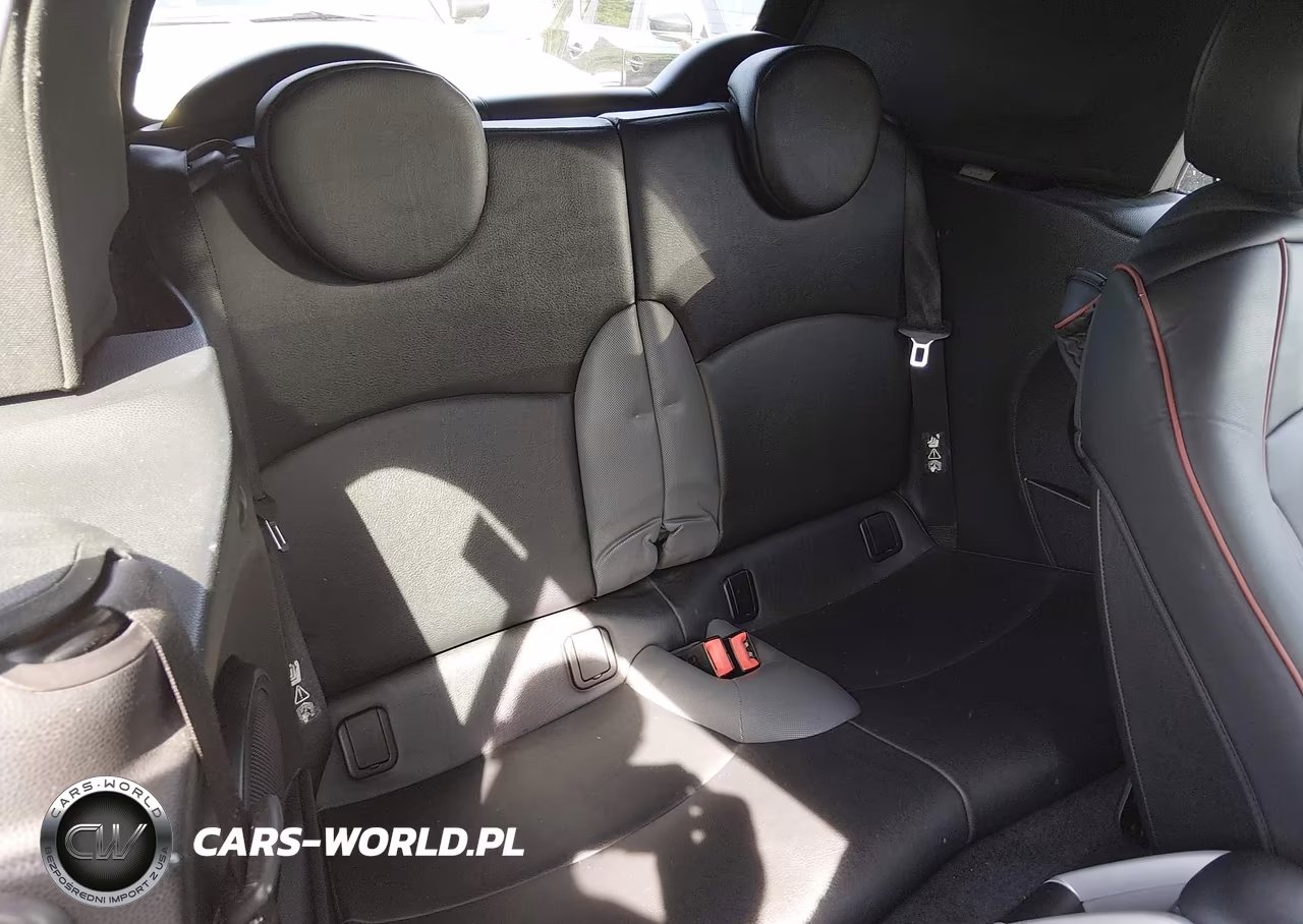 2010 Mini Cooper VIN:WMWMR3C57ATU97075 - 8
