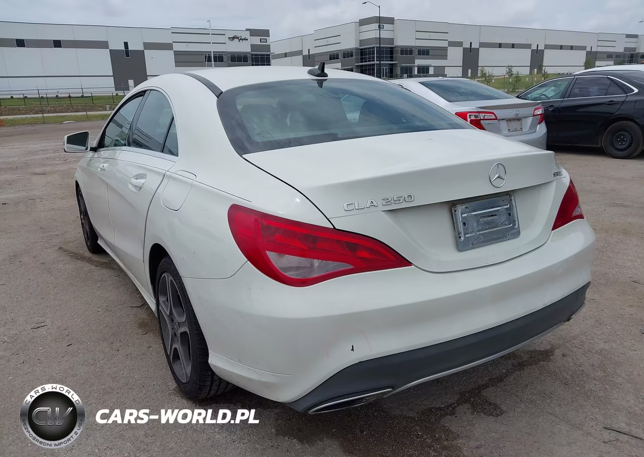 2018 Mercedes-Benz Cla 250 VIN:WDDSJ4EBXJN576762 - 3
