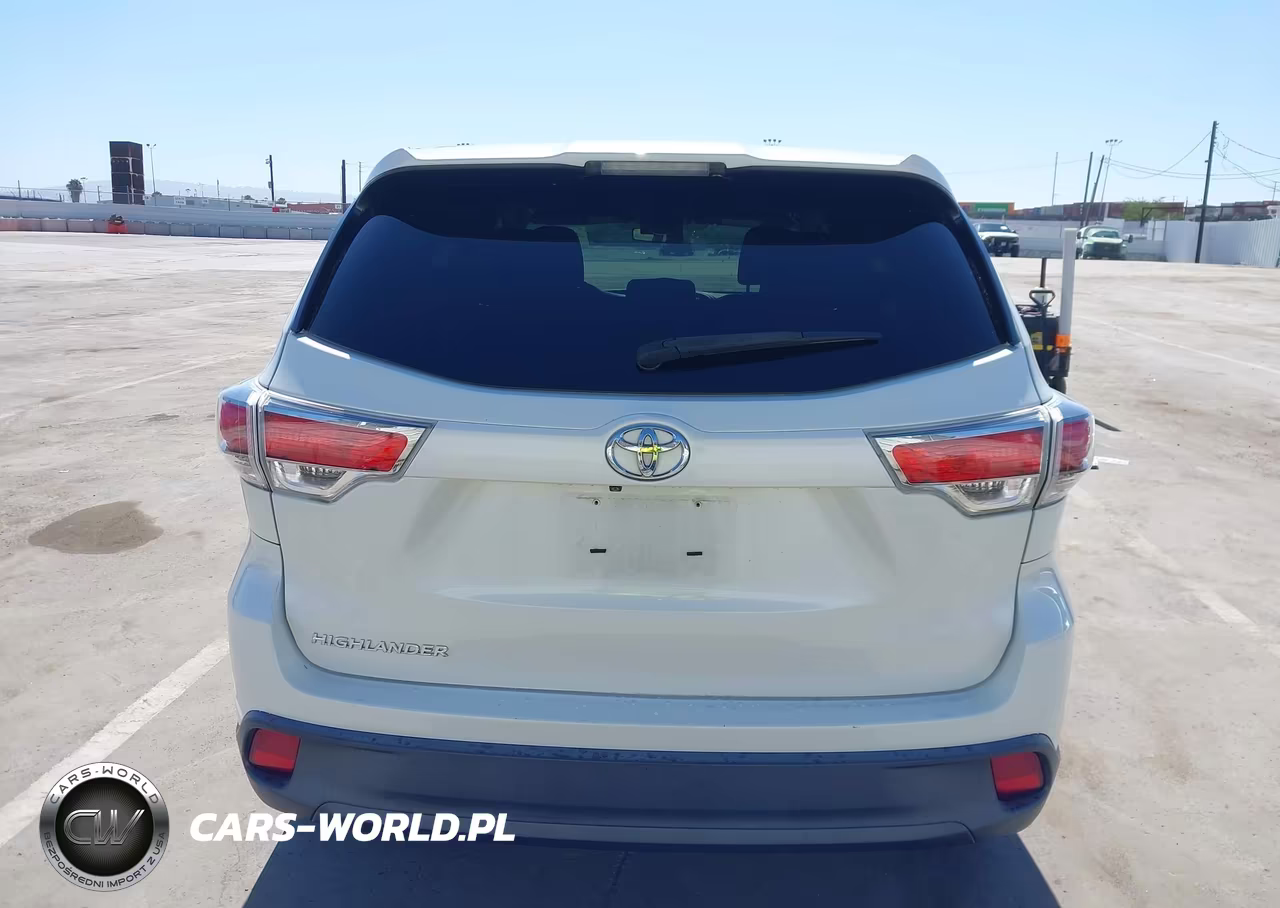 2016 Toyota Highlander Le VIN:5TDZARFH8GS021756 - 16
