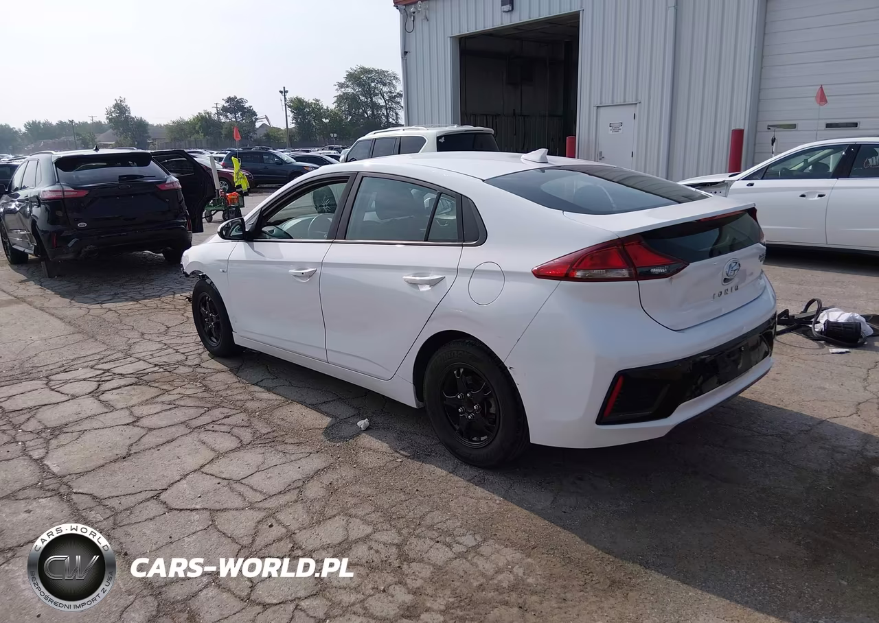 2017 Hyundai Ioniq Hybrid Blue VIN:KMHC65LC3HU023304 - 3