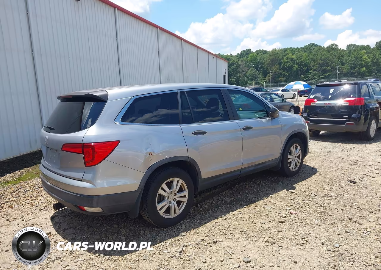 2017 Honda Pilot Lx VIN:5FNYF5H10HB007572 - 4