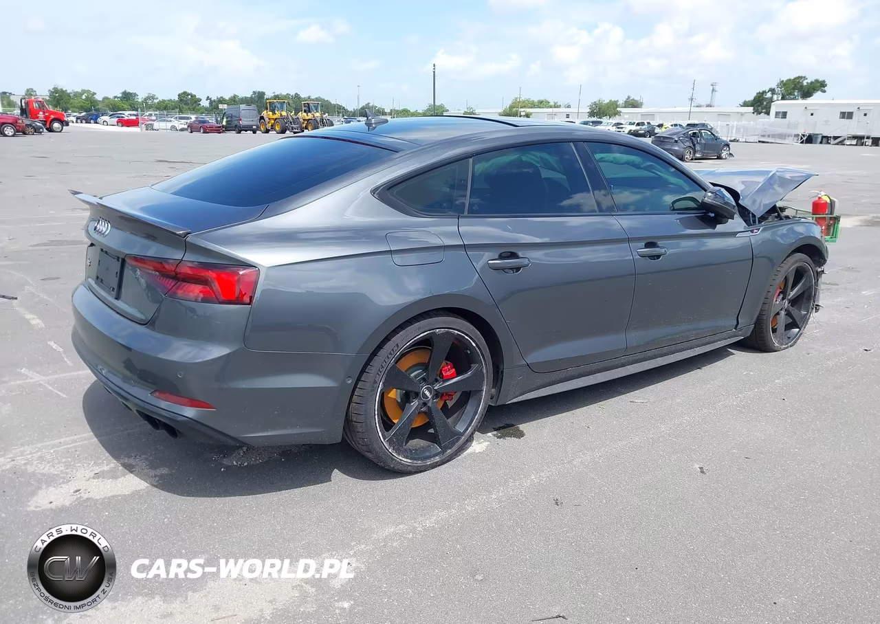 2019 Audi S5 3.0T Premium VIN:WAUC4DF50KA028113 - 4