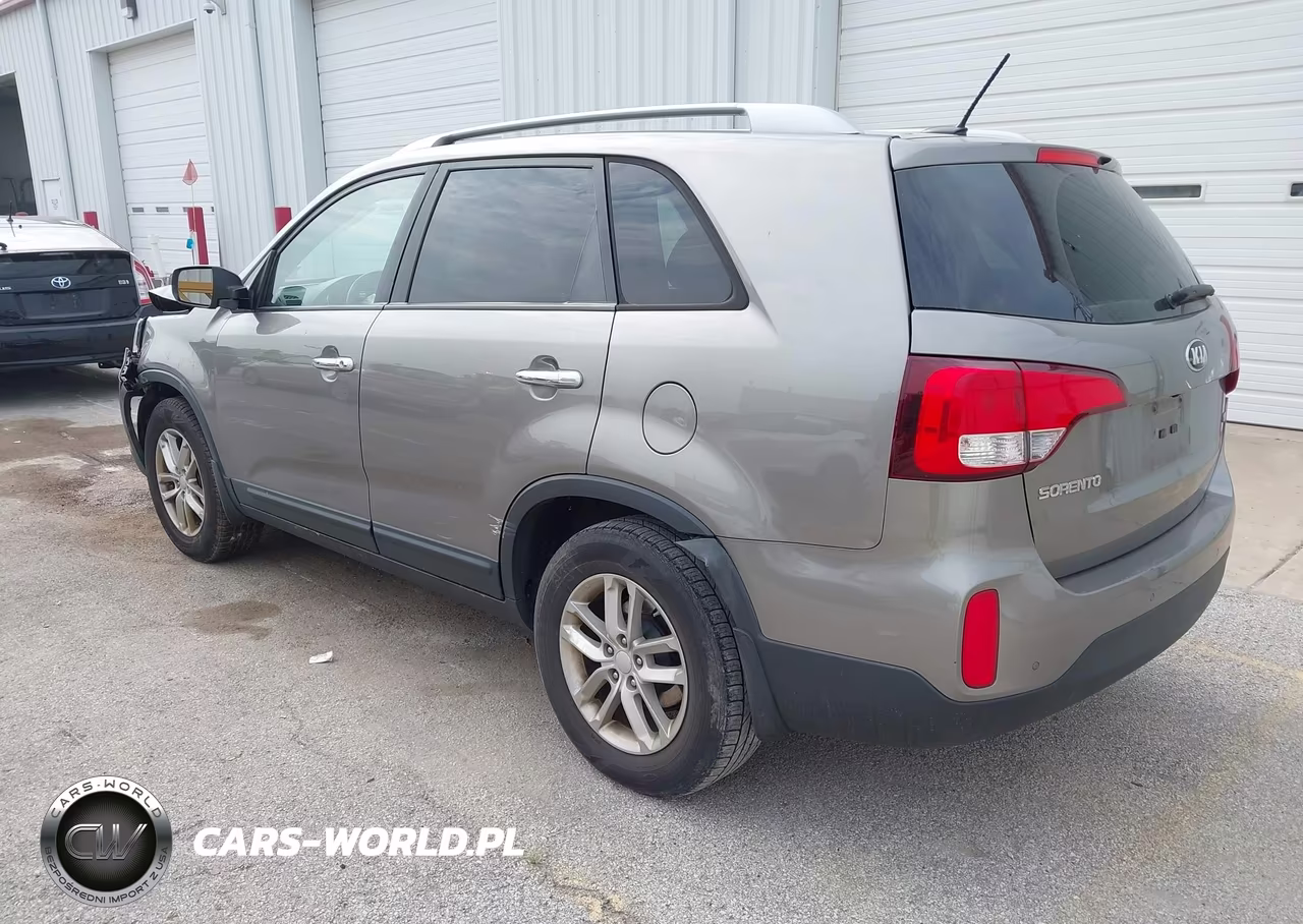2014 Kia Sorento Lx VIN:5XYKT3A69EG508814 - 3