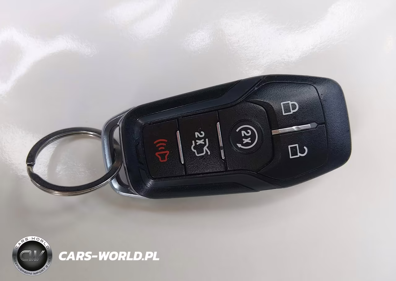 2014 Ford Fusion Energi Titanium VIN:3FA6P0SU3ER162871 - 11