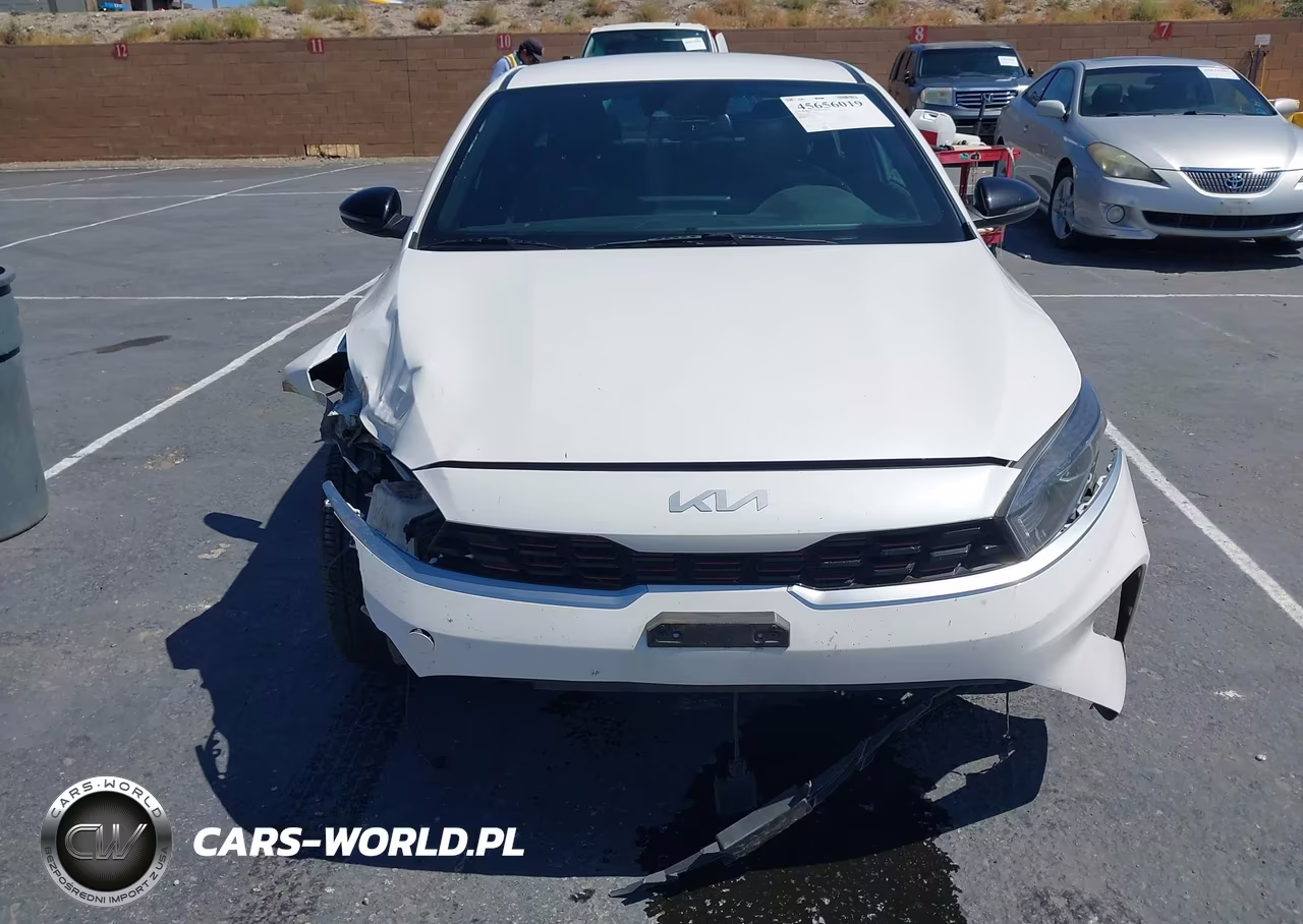 2023 Kia Forte Gt-Line VIN:3KPF54AD5PE574485 - 12