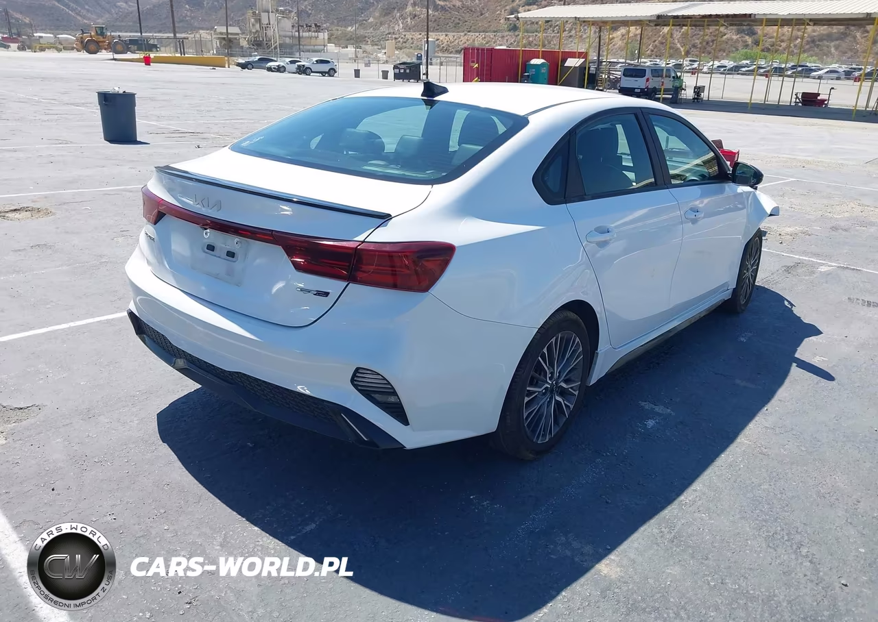 2023 Kia Forte Gt-Line VIN:3KPF54AD5PE574485 - 4