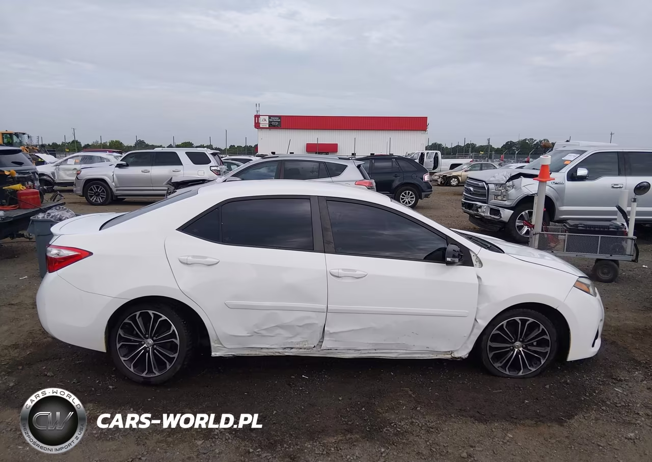 2015 Toyota Corolla S Plus VIN:5YFBURHE5FP350854 - 13