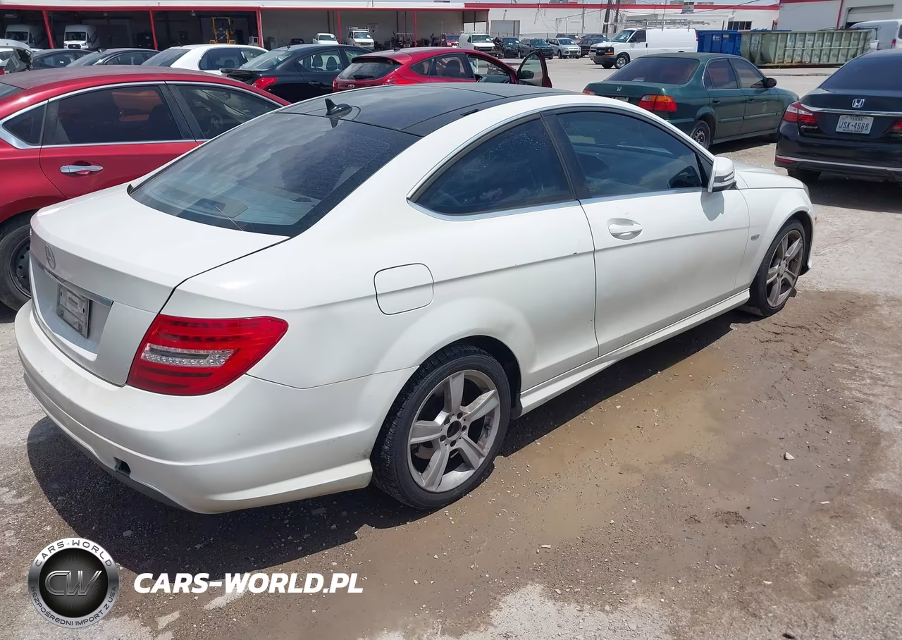2012 Mercedes-Benz C 250 VIN:WDDGJ4HB1CF752757 - 4