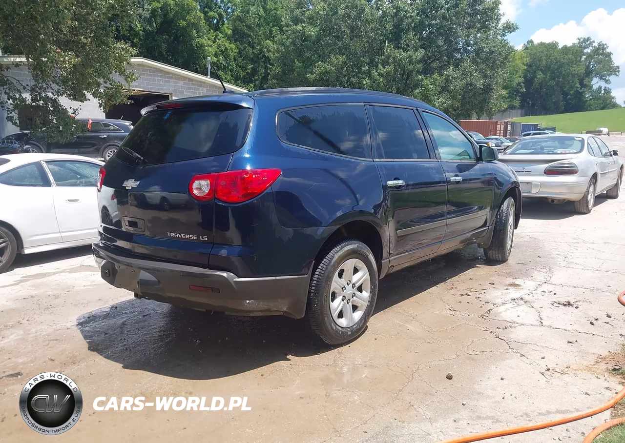 2011 Chevrolet Traverse Ls VIN:1GNKREED6BJ193234 - 4