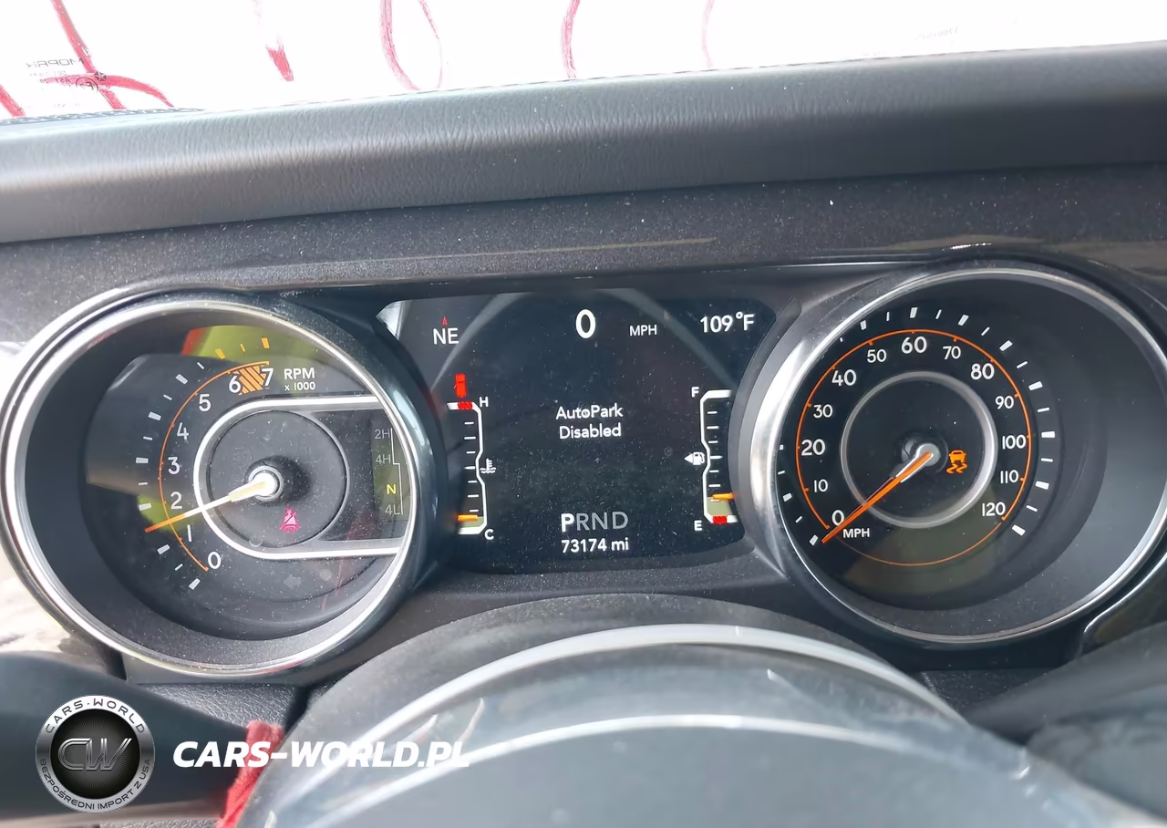 2021 Jeep Wrangler Unlimited Sahara Altitude 4X4 VIN:1C4HJXEN8MW610132 - 7