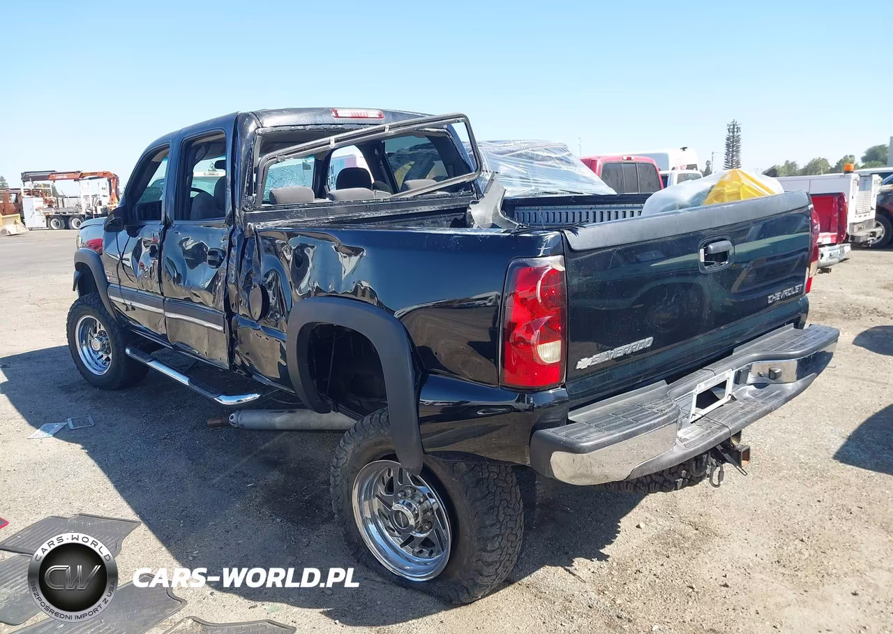 2005 Chevrolet Silverado 2500Hd Ls VIN:1GCHK23255F969318 - 3