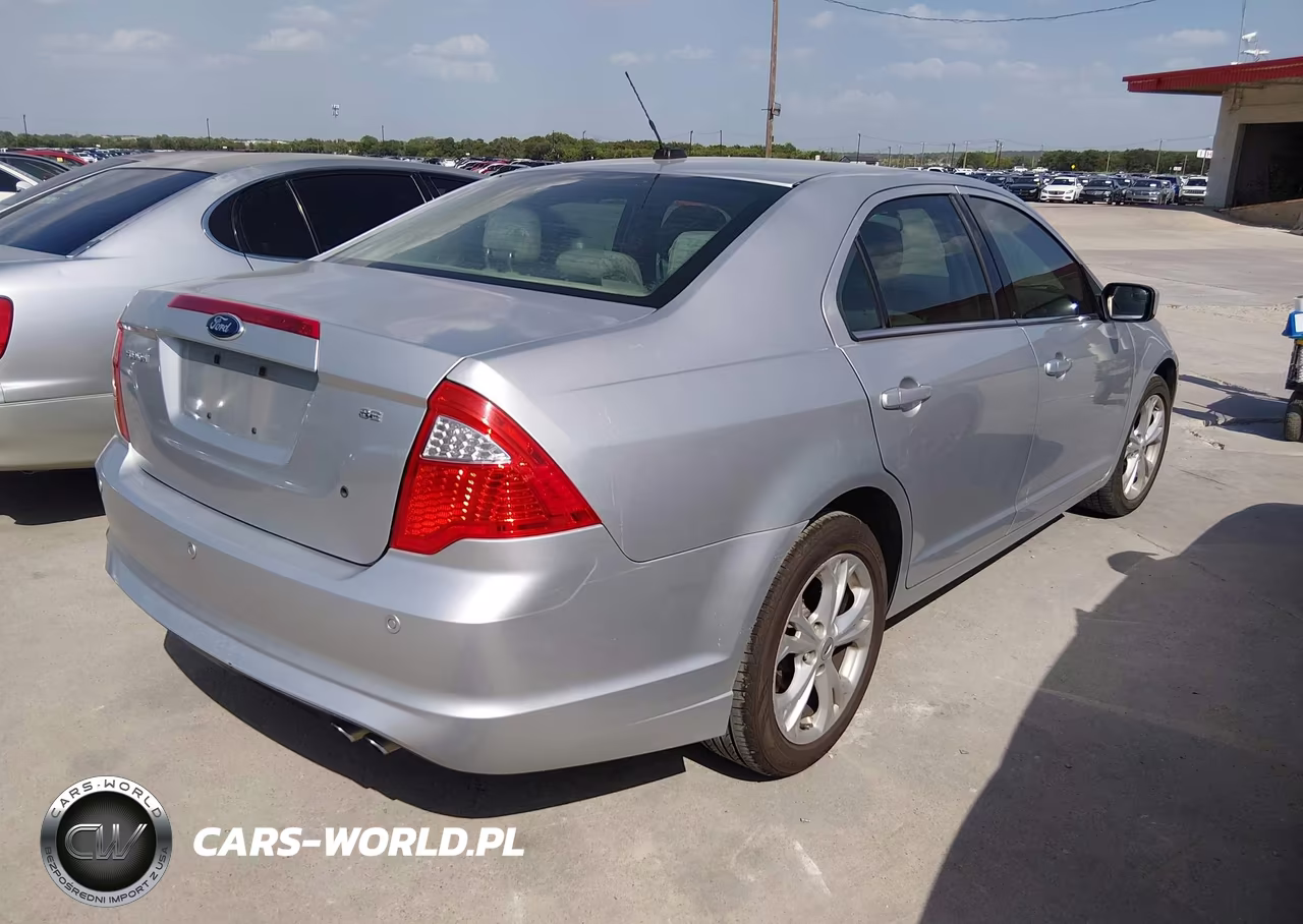 2012 Ford Fusion Se VIN:3FAHP0HA8CR341376 - 4