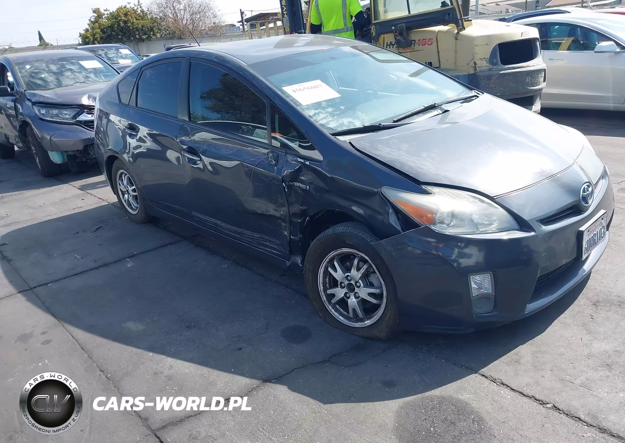 2011 Toyota Prius Two