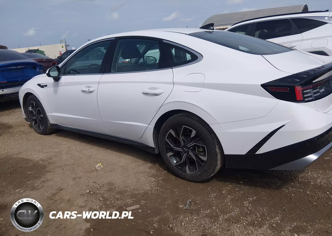 2025 Hyundai Sonata Sel VIN:KMHL64JA9SA470921 - 14