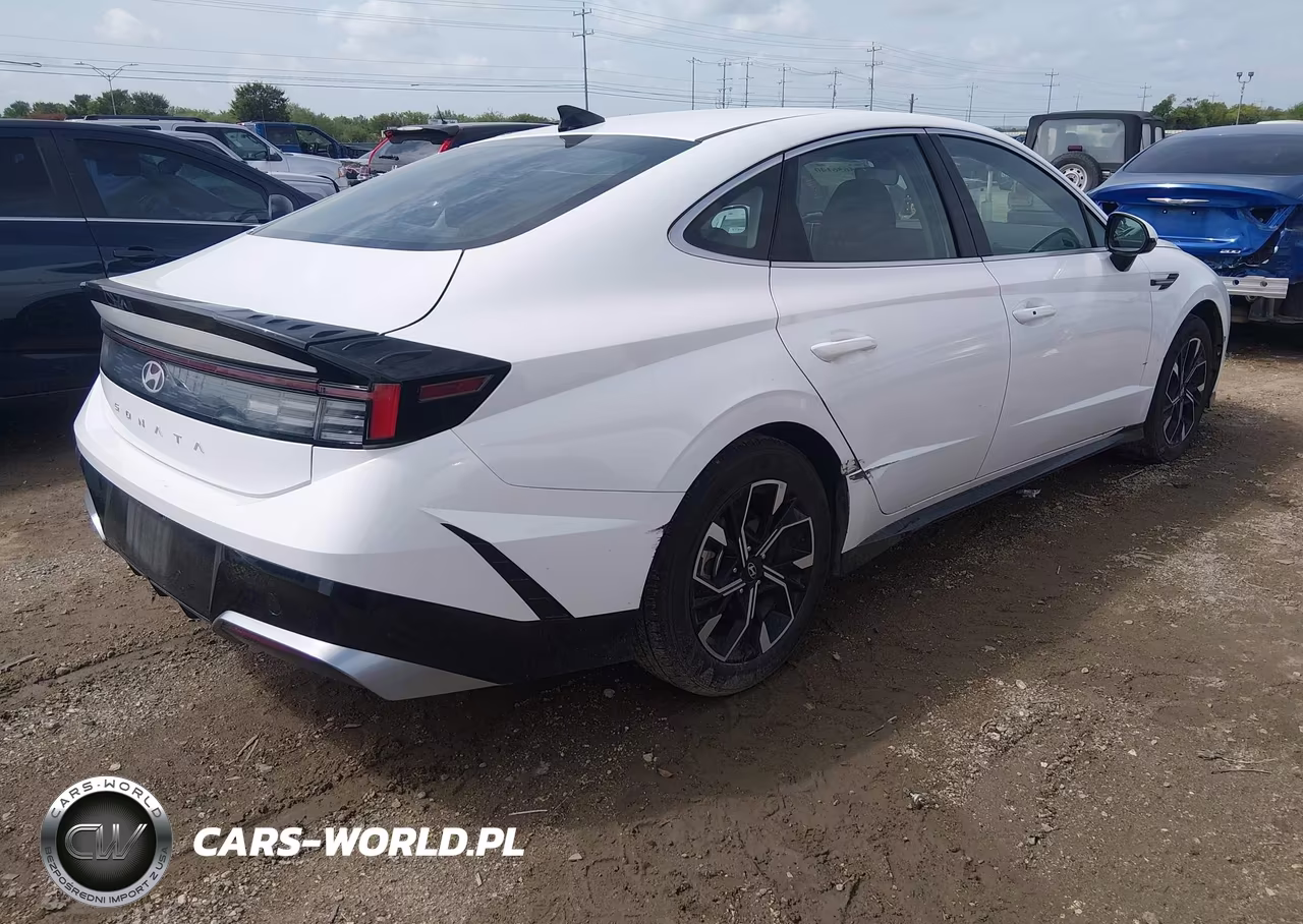 2025 Hyundai Sonata Sel VIN:KMHL64JA9SA470921 - 4