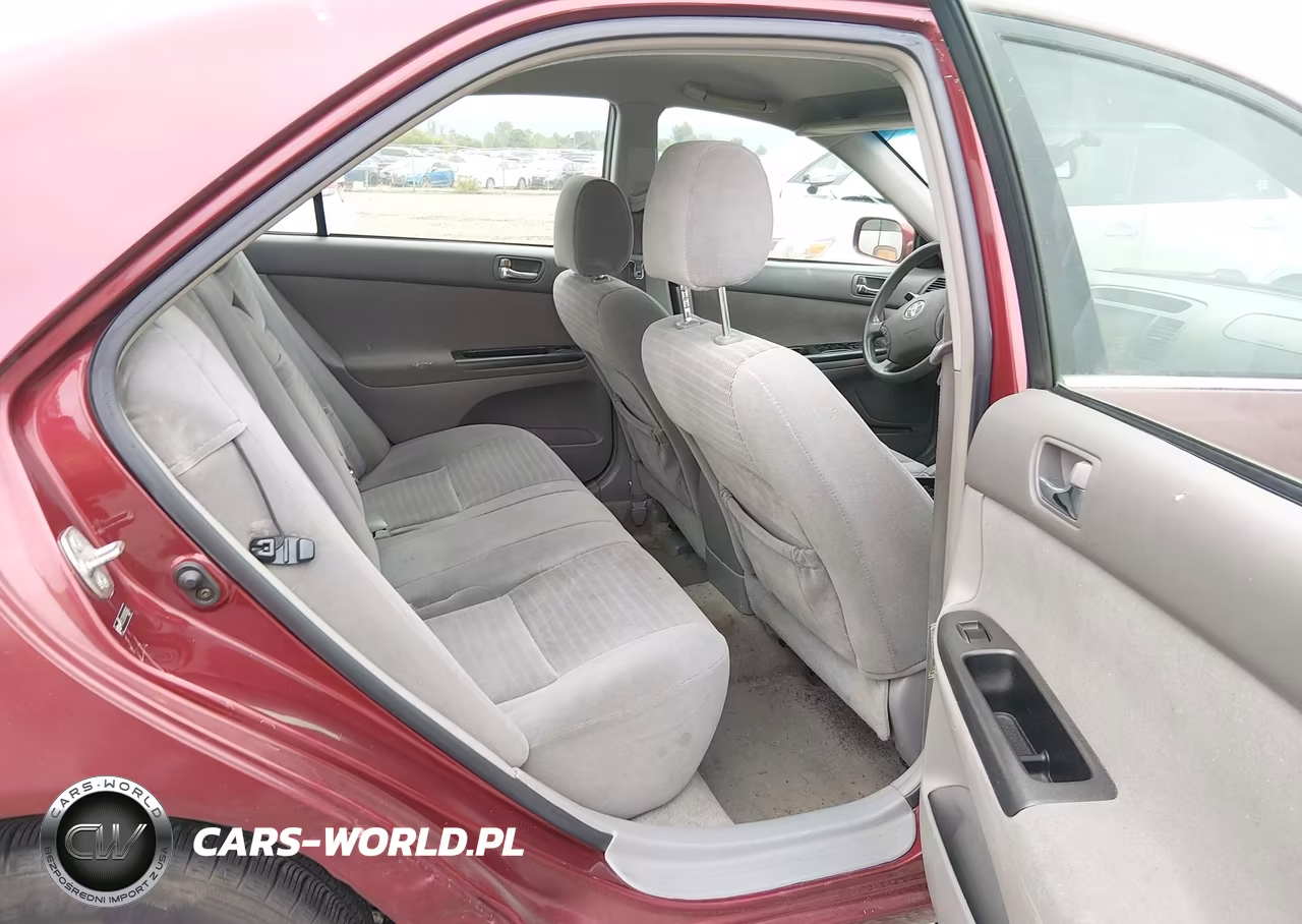2005 Toyota Camry Le VIN:4T1BE32K95U070683 - 8
