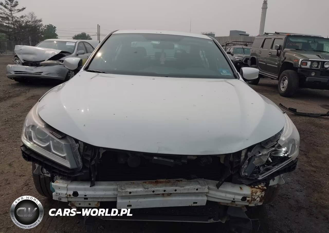 2017 Honda Accord Sport VIN:1HGCR2F55HA304921 - 13