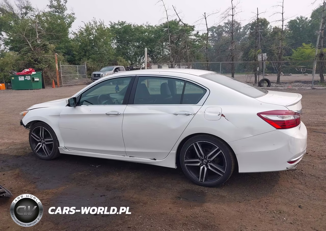 2017 Honda Accord Sport VIN:1HGCR2F55HA304921 - 15