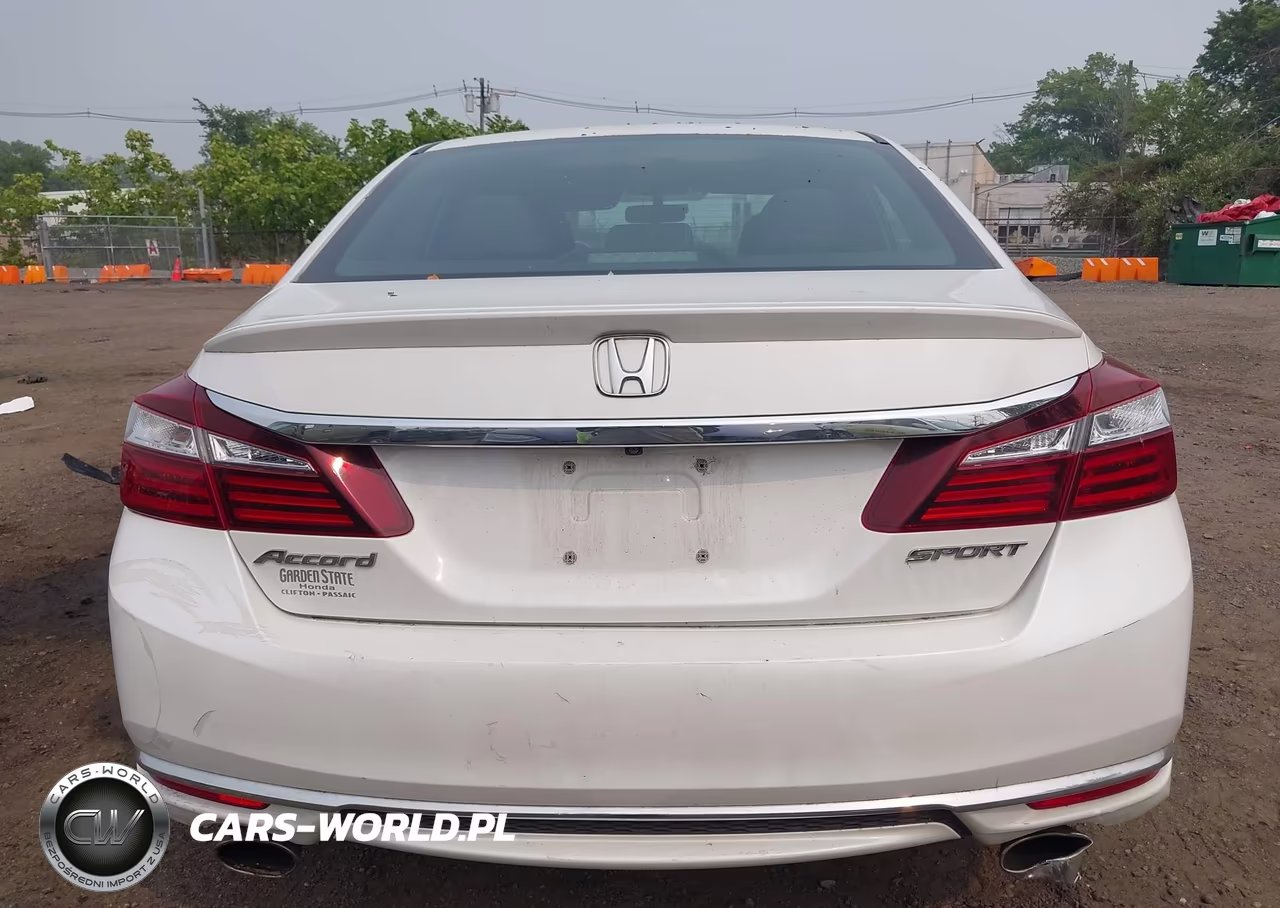 2017 Honda Accord Sport VIN:1HGCR2F55HA304921 - 17