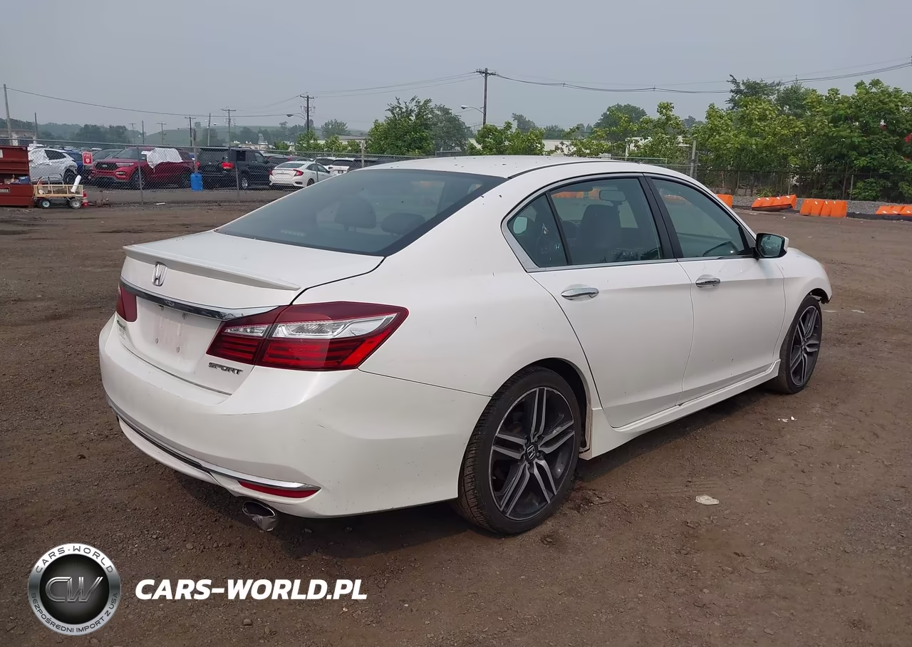 2017 Honda Accord Sport VIN:1HGCR2F55HA304921 - 4