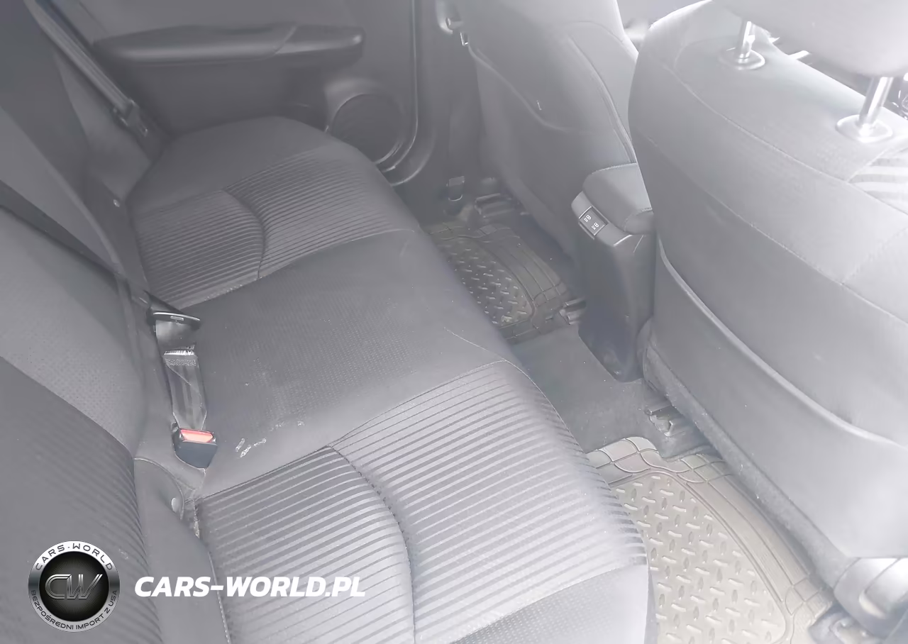 2021 Toyota Prius Prime Le VIN:JTDKAMFPXM3183154 - 8