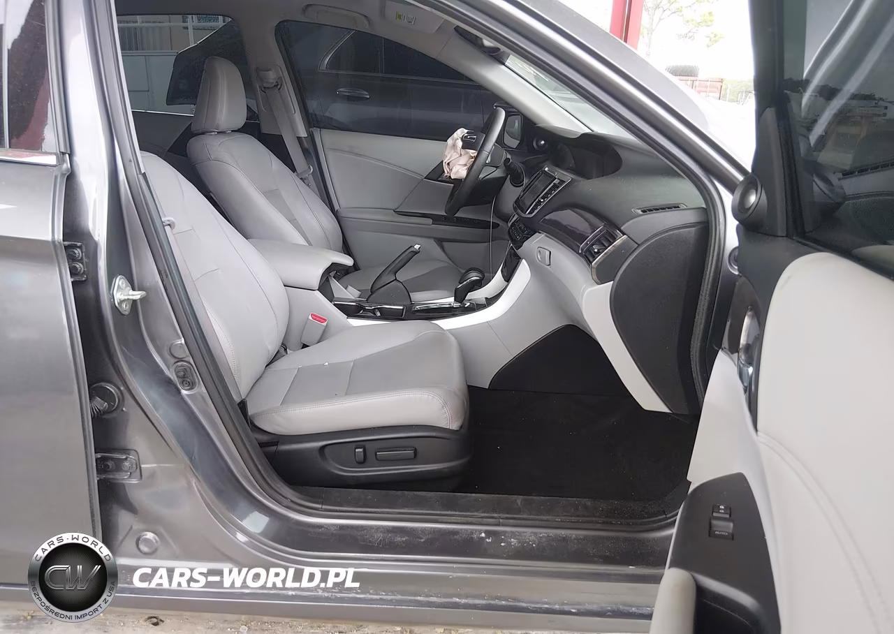 2017 Honda Accord Ex-L V6 VIN:1HGCR3F82HA014989 - 5