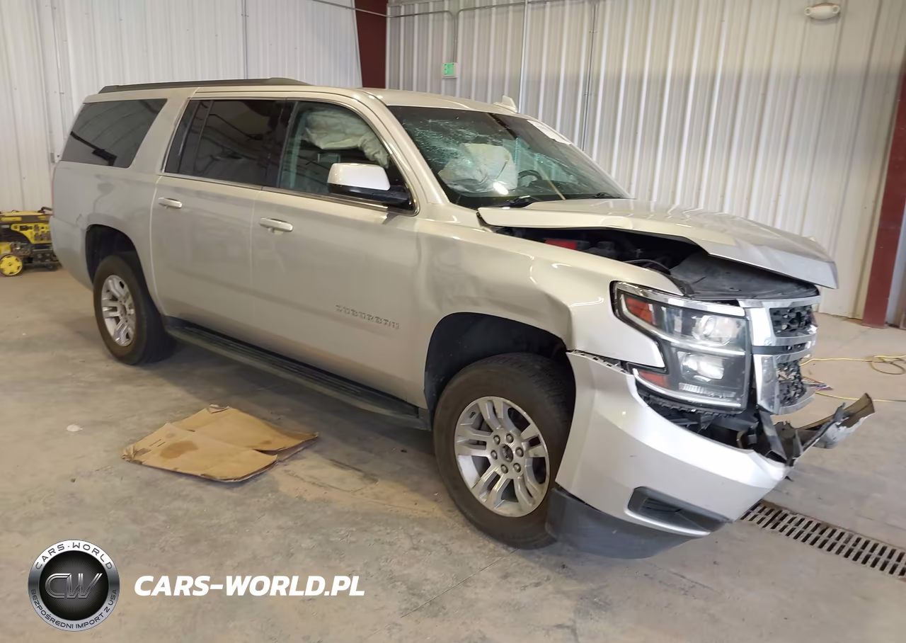 2017 Chevrolet Suburban Lt – zdjęcie 1 z 16
