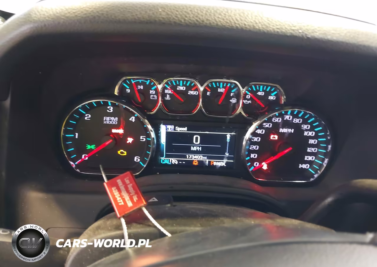 2017 Chevrolet Suburban Lt VIN:1GNSKHKC5HR186464 - 7